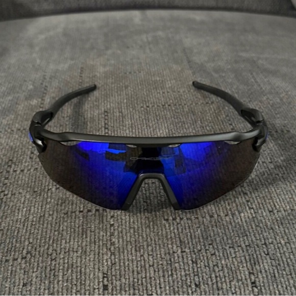 Oakley Radar EV PRIZM Polarized Blue OO9208 Black Frame - Picture 1 of 13